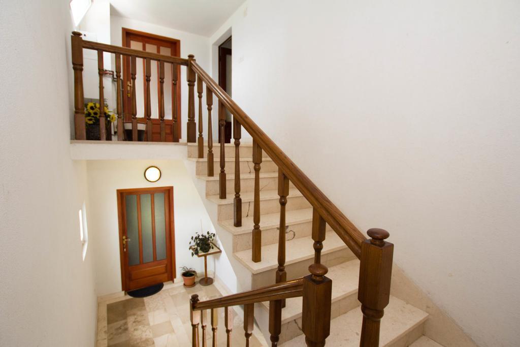 Apartments Bartul Sucuraj Exterior photo