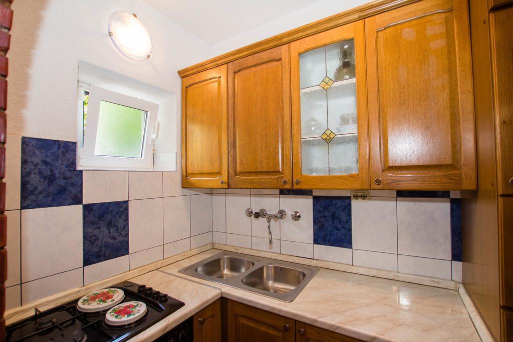 Apartments Bartul Sucuraj Exterior photo