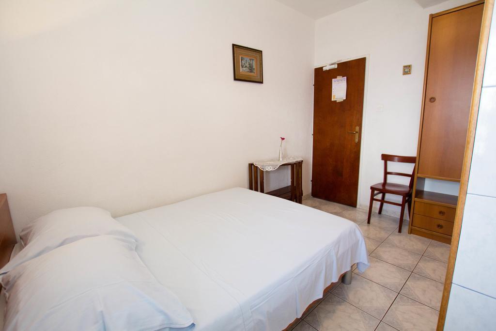 Apartments Bartul Sucuraj Exterior photo